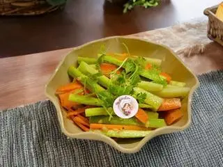 Hình ảnh Gỏi Kún chua ngọt nhỏ