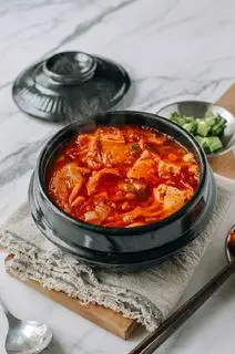 Hình ảnh Canh Kimchi Thịt Heo