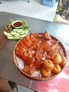 Hình ảnh Vịt quay tỳ bà da giòn rút xương - nguyên con