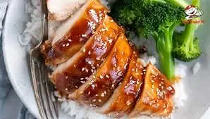 Hình ảnh Cơm gà má đùi