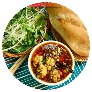 Hình ảnh Bánh mì Xíu mại Đà Lạt (chỉ bán buổi sáng)