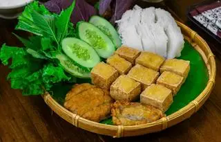 Hình ảnh Bún đậu chả cốm