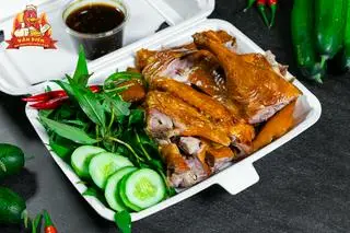 Hình ảnh 1/2 Con - Vịt Quay Tỳ Bà Da Giòn Tỳ Bà (Tặng 2 Bánh Bao)