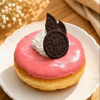 Hình ảnh Donut Socola Dâu Oreo