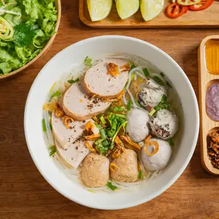 Hình ảnh bún mọc nhiều chả