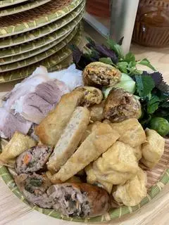Hình ảnh Bún đậu Đâỳ đủ