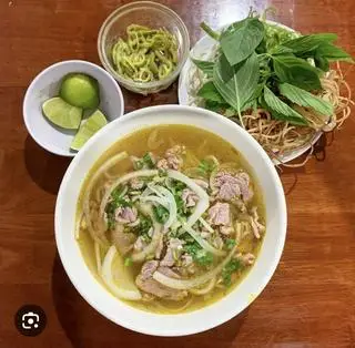 Hình ảnh Bún bò Tái