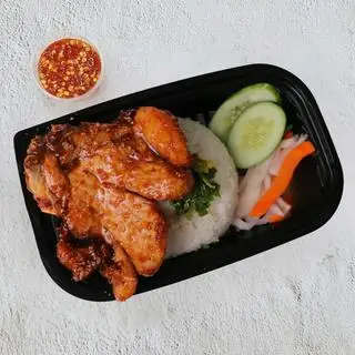 Hình ảnh Cơm Sườn Cốt Lết Xốt Truyền Thống