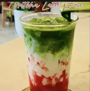 Hình ảnh Matcha latte dâu Nhật Aki