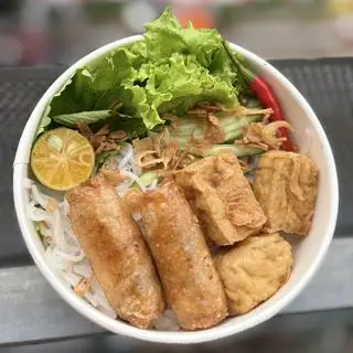 Hình ảnh Bún Nước Tương Chả Giò