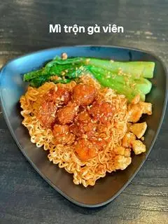 Hình ảnh Mì Trộn Indomie Gà Viên
