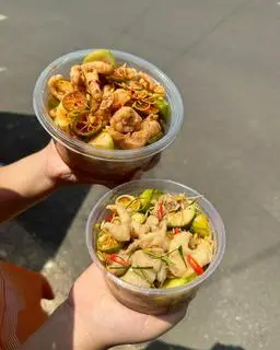 Hình ảnh Chân gà sốt Thái