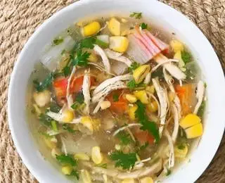 Hình ảnh Súp Gà Nấm Nõn Tôm Thanh Cua