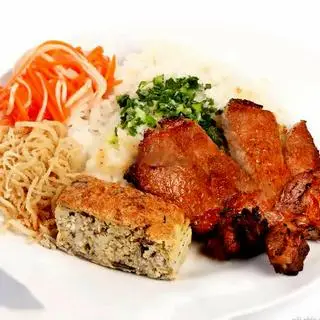 Hình ảnh Cơm tấm sườn bì - chả trứng