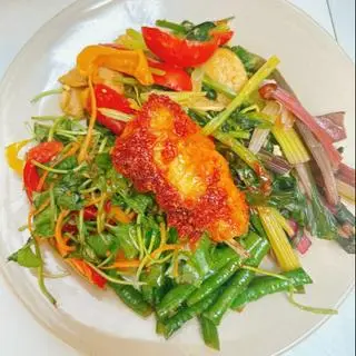 Hình ảnh Cơm Rau+Đùi Gà Chay 