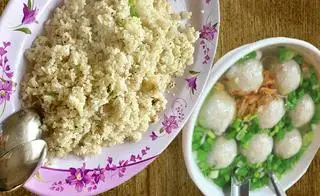 Hình ảnh Cơm chiên ớt xanh - chén bò viên