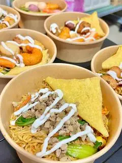 Hình ảnh Mì indomie thịt băm