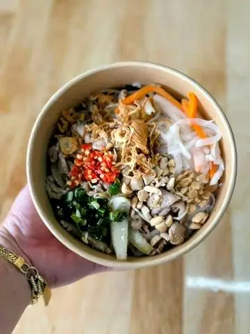 Hình ảnh bún thịt xào heo 