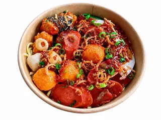 Hình ảnh Mì trộn thập cẩm cá viên