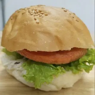 Hình ảnh BUGER XÚC XÍCH LÁT 