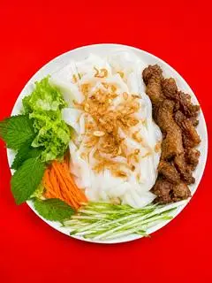 Hình ảnh Bánh ướt nóng thịt nướng