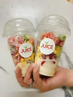 Hình ảnh Hoa quả dầm sốt chanh leo (cốc 500ml)