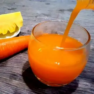 Hình ảnh Nước ép Thơm cà rốt  táo