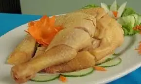Hình ảnh Gà chặt nửa con - cháo gỏi