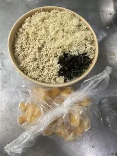 Hình ảnh Cháo Đầy Đủ (Thịt bằm, ruốc, quẩy)