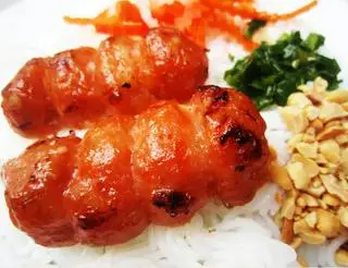 Hình ảnh Cơm chiên Nem nướng +Trứng ốp la 