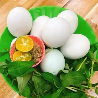 Hình ảnh Trứng vịt lộn