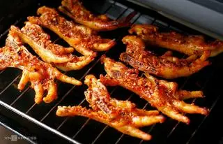 Hình ảnh Chân Gà Nướng Nước Sốt ( Size To)