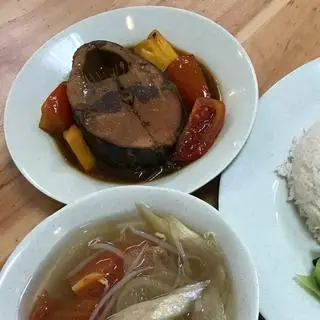 Hình ảnh Cơm cá ngừ kho