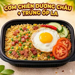 Hình ảnh Cơm chiên dương châu trứng ốp la 