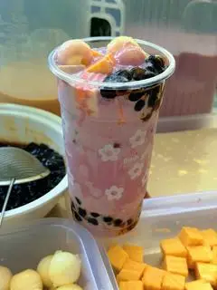 Hình ảnh Trà sữa khoai môn ( có sốt khoai môn) 