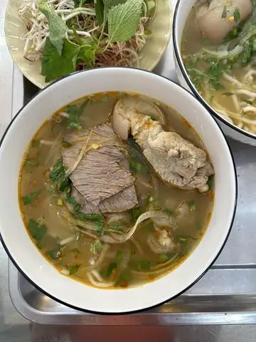 Hình ảnh Bún Bò Thập Cẩm (Lựa món )