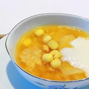 Hình ảnh Chè sen đậu xanh cốt dừa