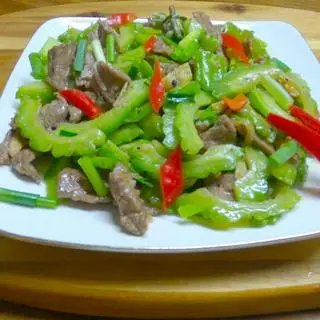 Hình ảnh cơm bò xào khô qua 