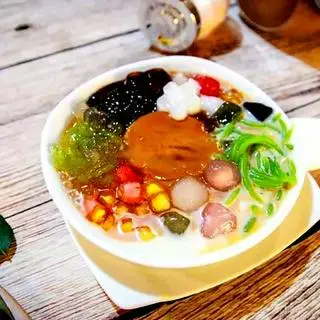 Hình ảnh Chè thập cẩm mix caramen