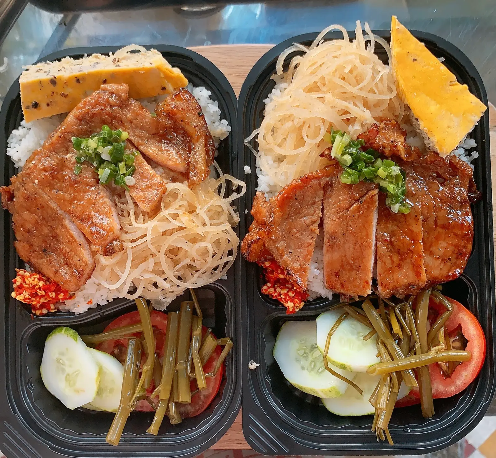 Hình ảnh Cơm sườn bì chả