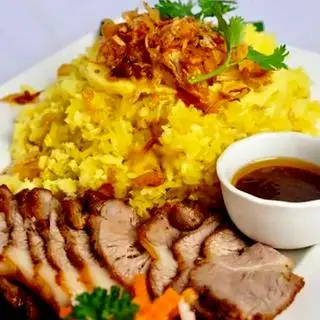 Hình ảnh Xôi Xéo Xá Xíu Chả Quế