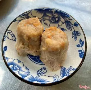 Hình ảnh 2 viên xíu mại khô