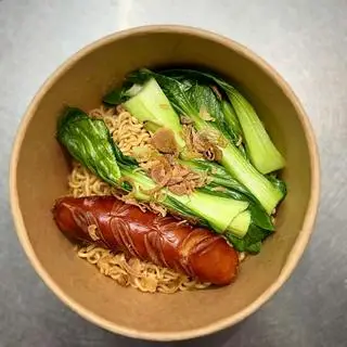Hình ảnh Mì trộn siukay tê lưỡi xúc xích