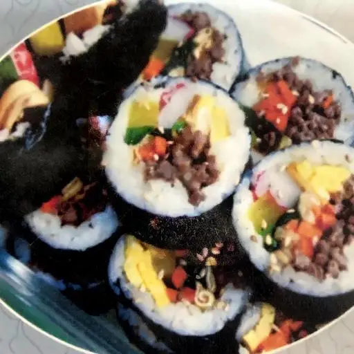 Hình ảnh Kimbap bò