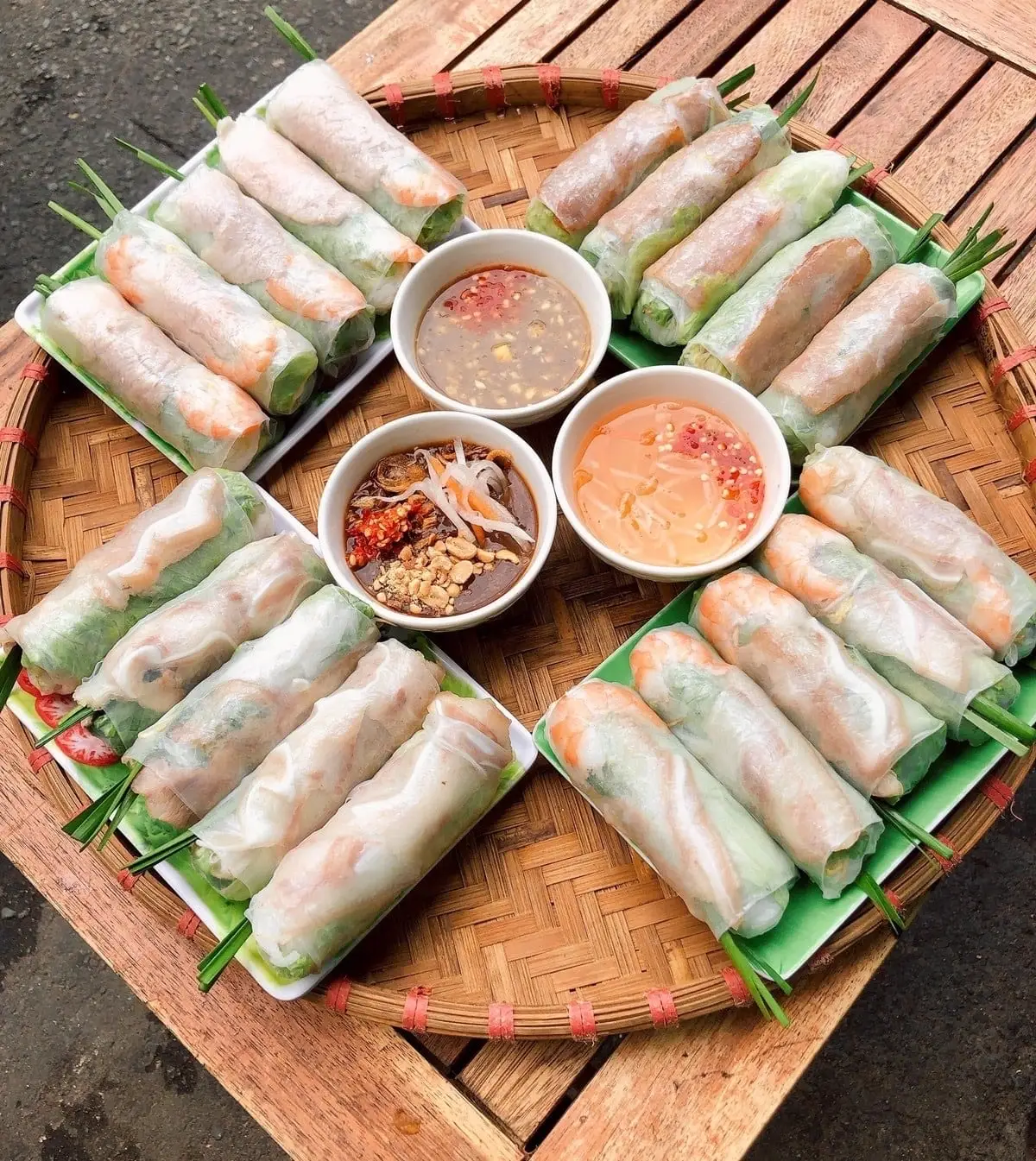 Hình ảnh Gỏi cuốn tai heo