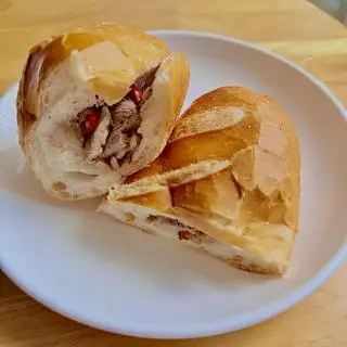 Hình ảnh Bánh mì thịt luộc