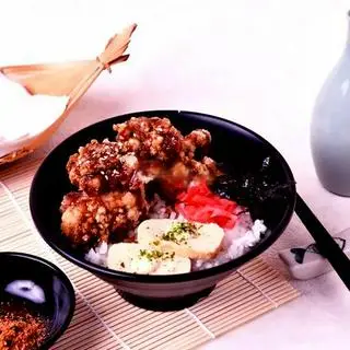 Hình ảnh Cơm gà chiên kiểu Nhật karaage don