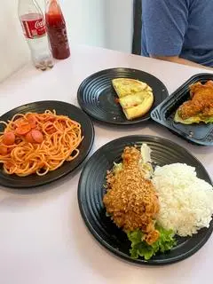 Hình ảnh Cơm gà sốt mắm tỏi