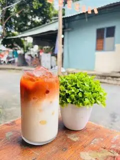 Hình ảnh Latte Thái đỏ