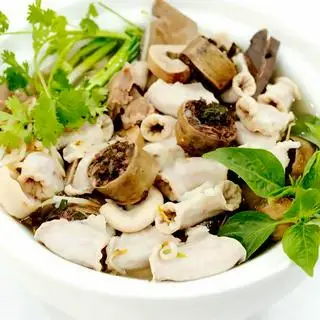 Hình ảnh Lòng trần đầy đủ